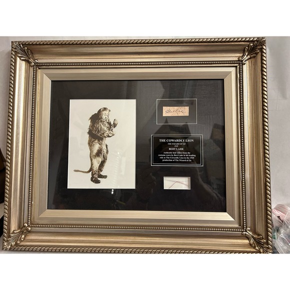 Bert Lehr cowardly Lion fur and autograph Wizard oof Oz